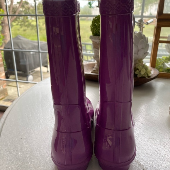 Ugg rain boots - Picture 3 of 6